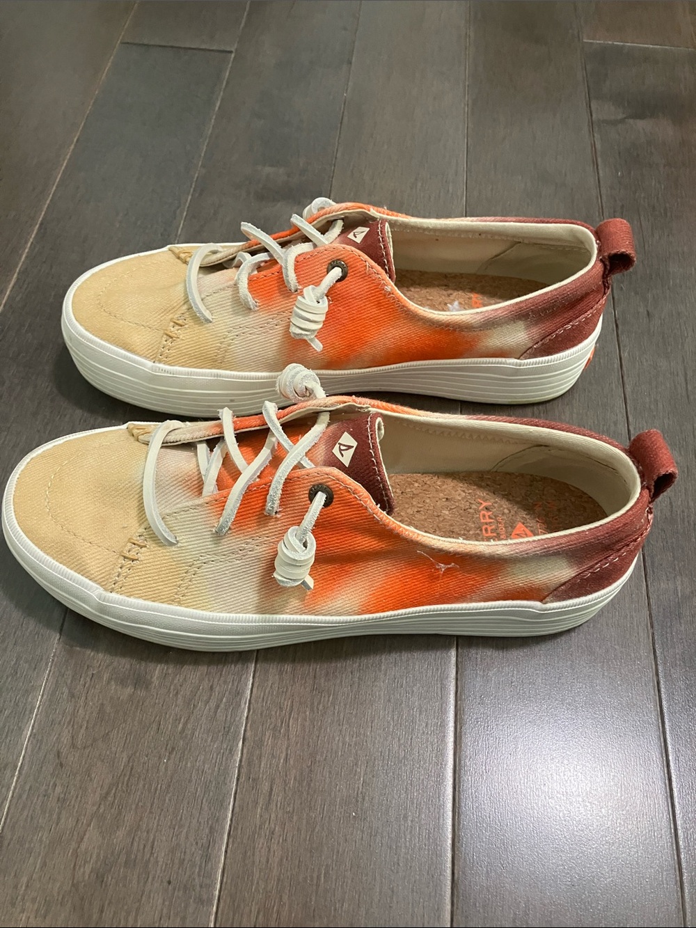 Sperry  Orange, Tan, Brown sneaker NWOT size 7.5 festive fall